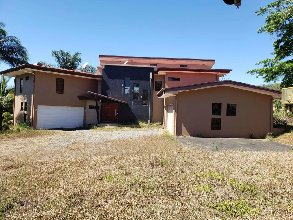 Casa en venta en Naranjo, Alajuela – foto 2