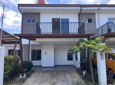 Casa en venta en Alajuelita, San José – Casa en Condominio Las Veredas, Alajuelita