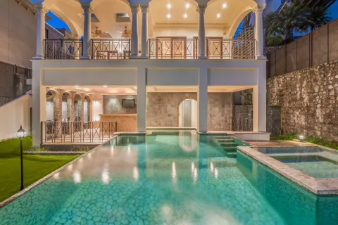 Casa en venta en Santa Ana, San José – Mansion en Condominio Cerro Real, Santa Ana