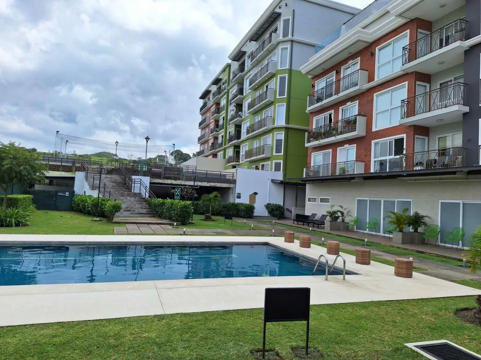 Apartamento en venta en San Francisco, Heredia, Heredia – Apartamento en Condominio Higuerón, Santa Verde, Heredia